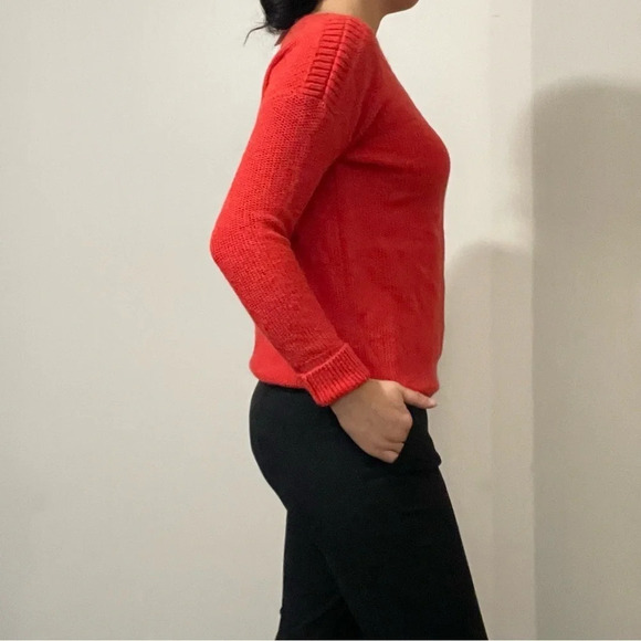 ๐น NWT Red Knit Elegance from Banana Republic Womanโs Size Small๐น - Picture 3 of 10